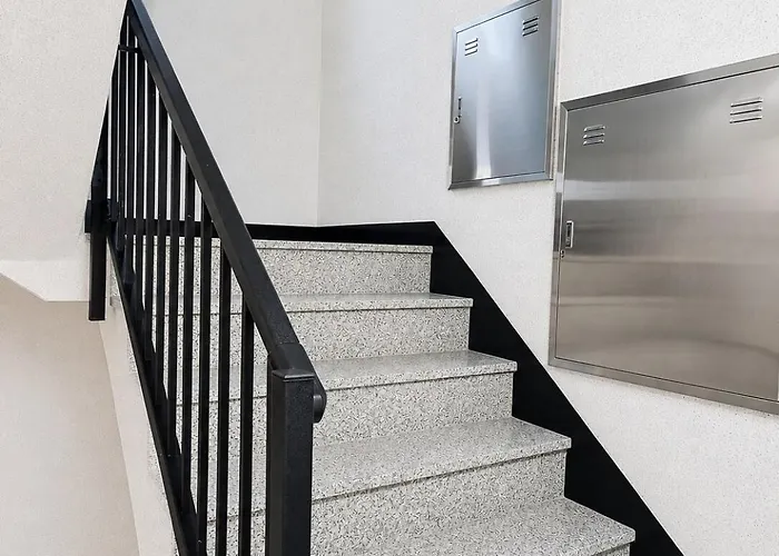 Family 2br Near Hongdae & Sinchonㅣhana Appartement *
